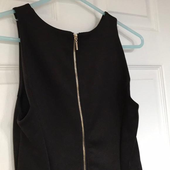 Black pleated skater dress - Picture 3 of 10